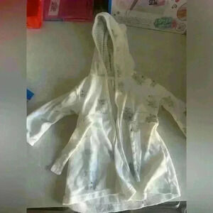 Baby bathrobe.